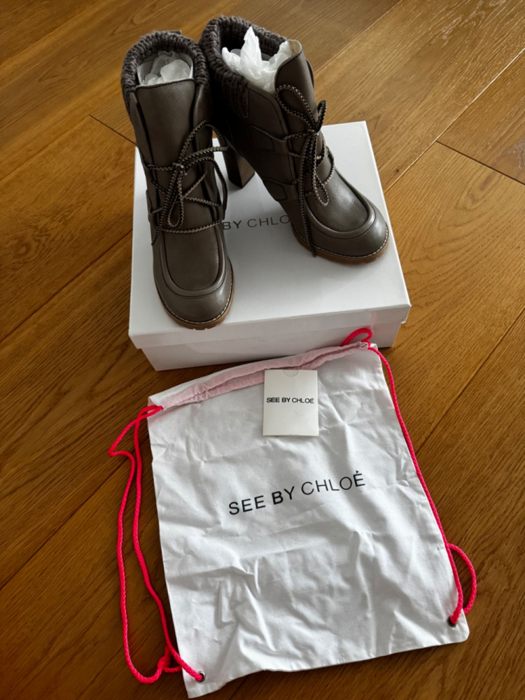 See By Chloé Stiefel