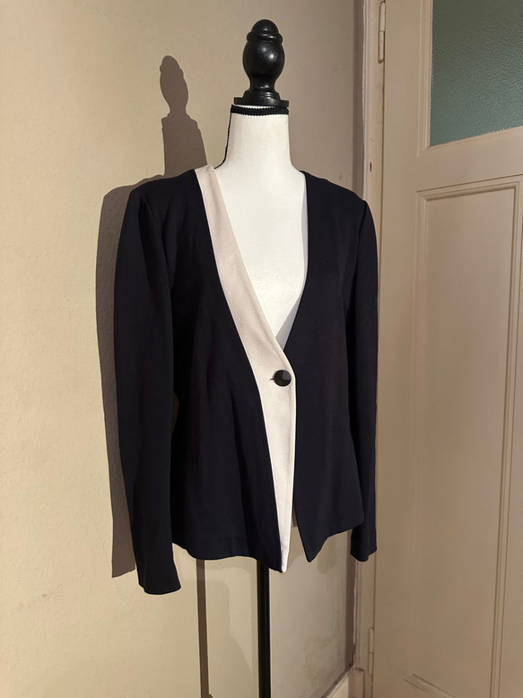 Armani Collezioni Superbe veste Armani Collezioni Y2K