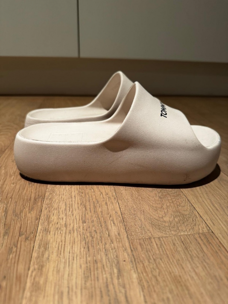 Tommy Hilfiger Flops