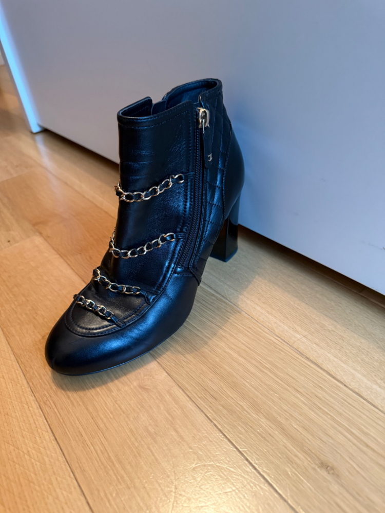 Chanel Fabuleuses bottines classiques