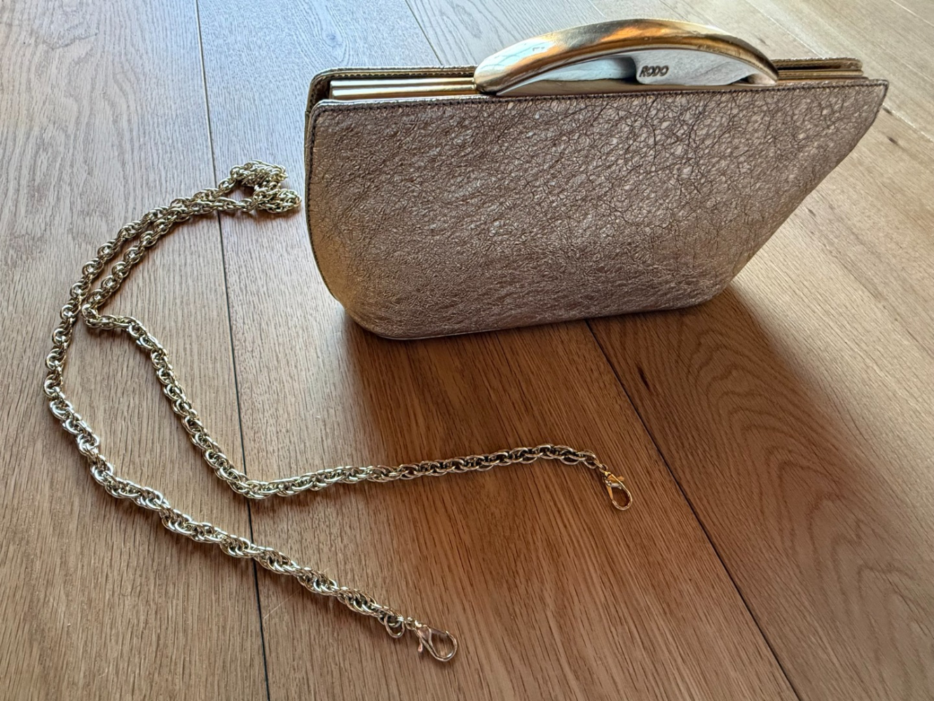 Rodo Little gold clutch bag!