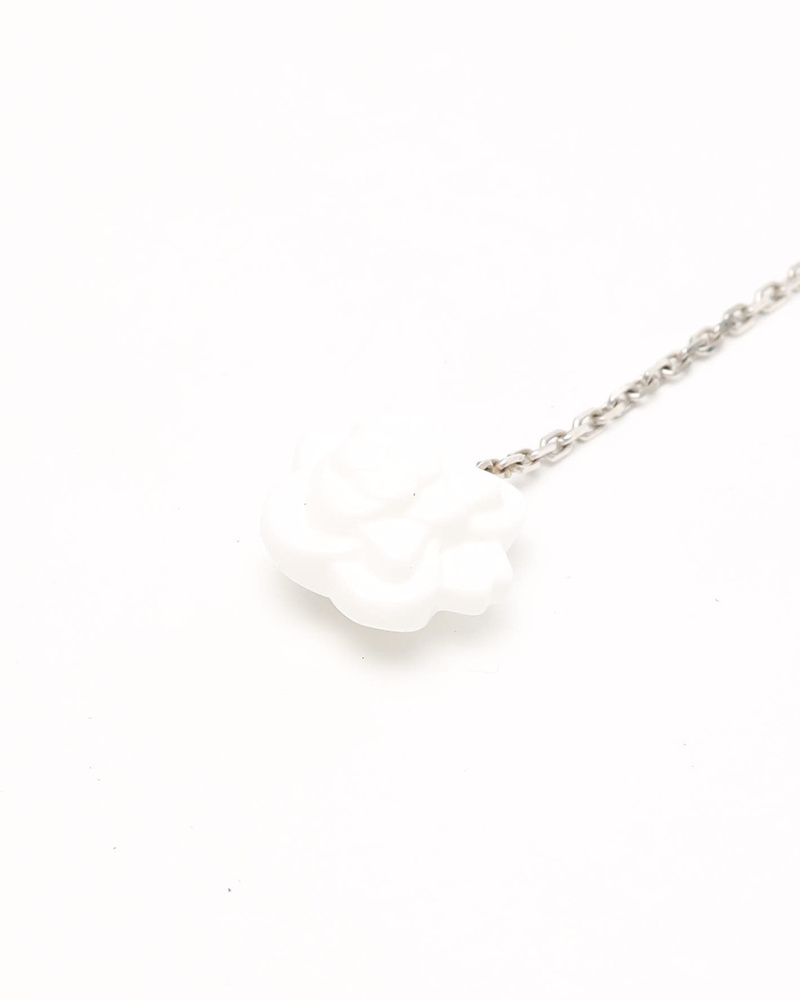 Chanel Camellia White Ceramic and Diamond 18kt White Gold Necklace