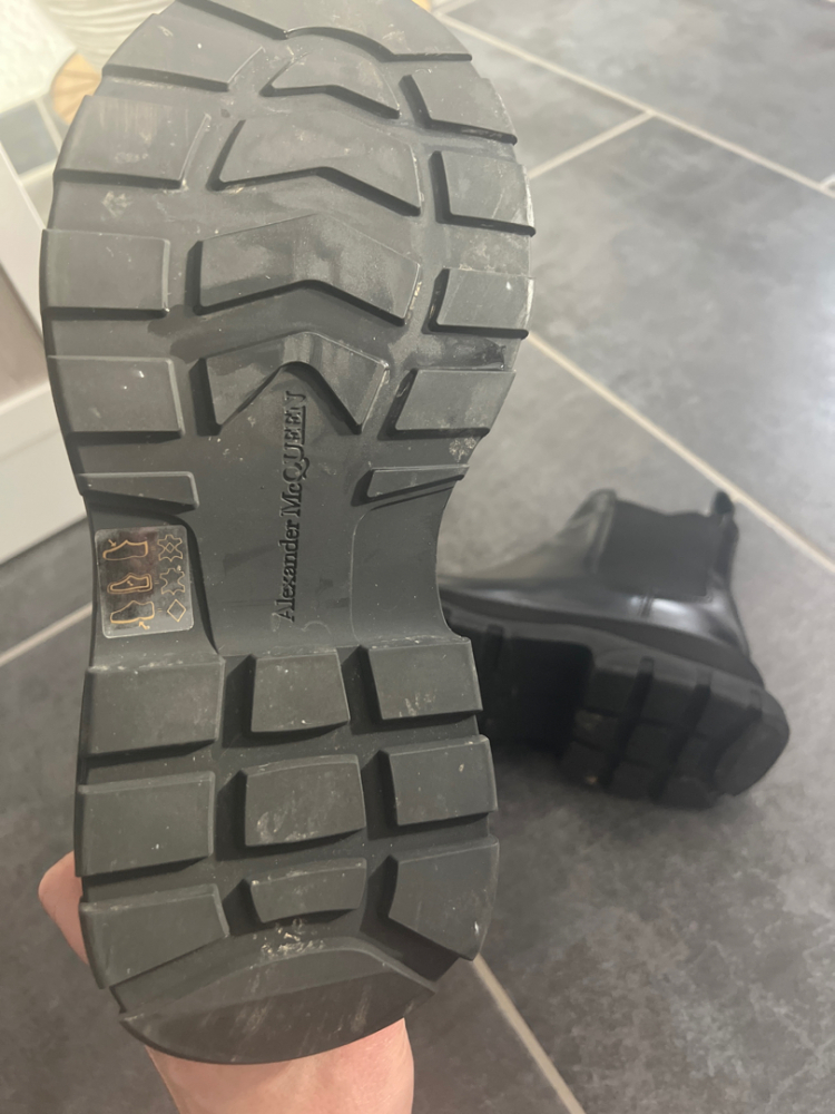 Alexander McQueen Chelsea