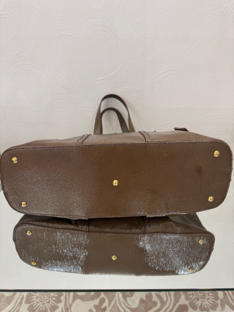 Yves Saint Laurent Muse Patent leather handbag