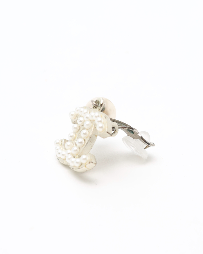 Chanel Coco Mark Pearls Clip-on Earrings