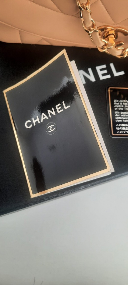 Chanel Diana medium