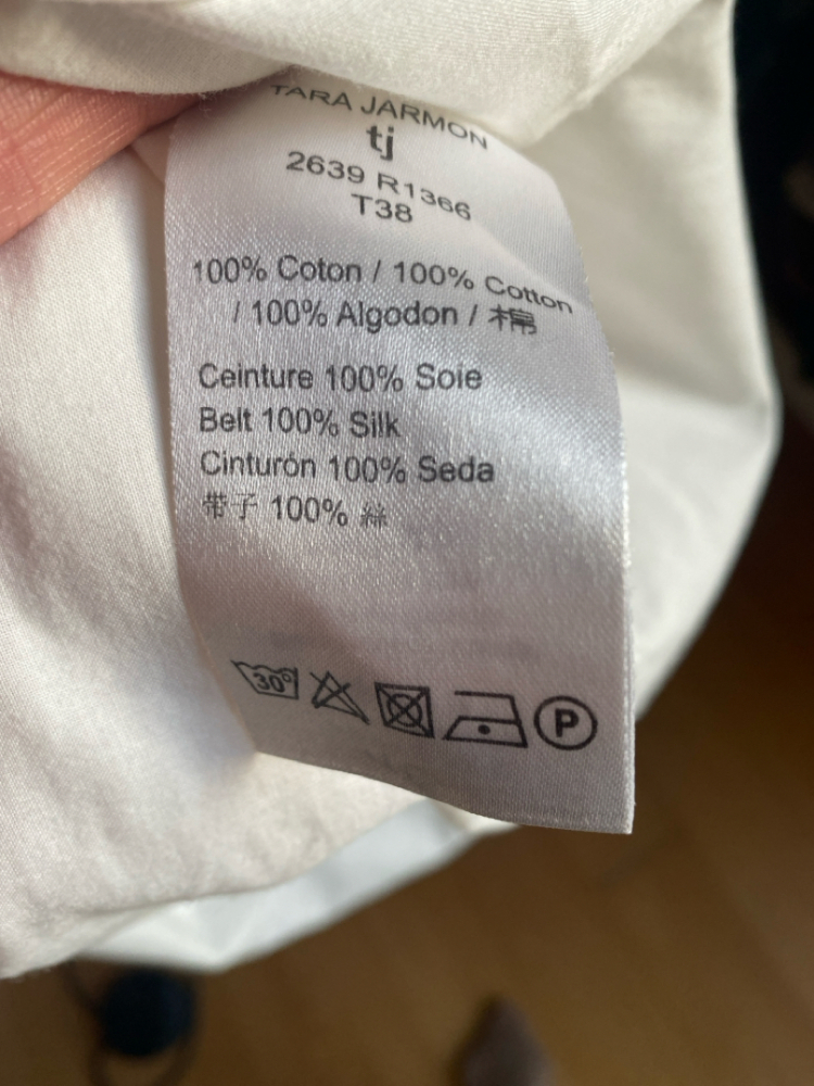 Tara Jarmon Kleid aus Spitze