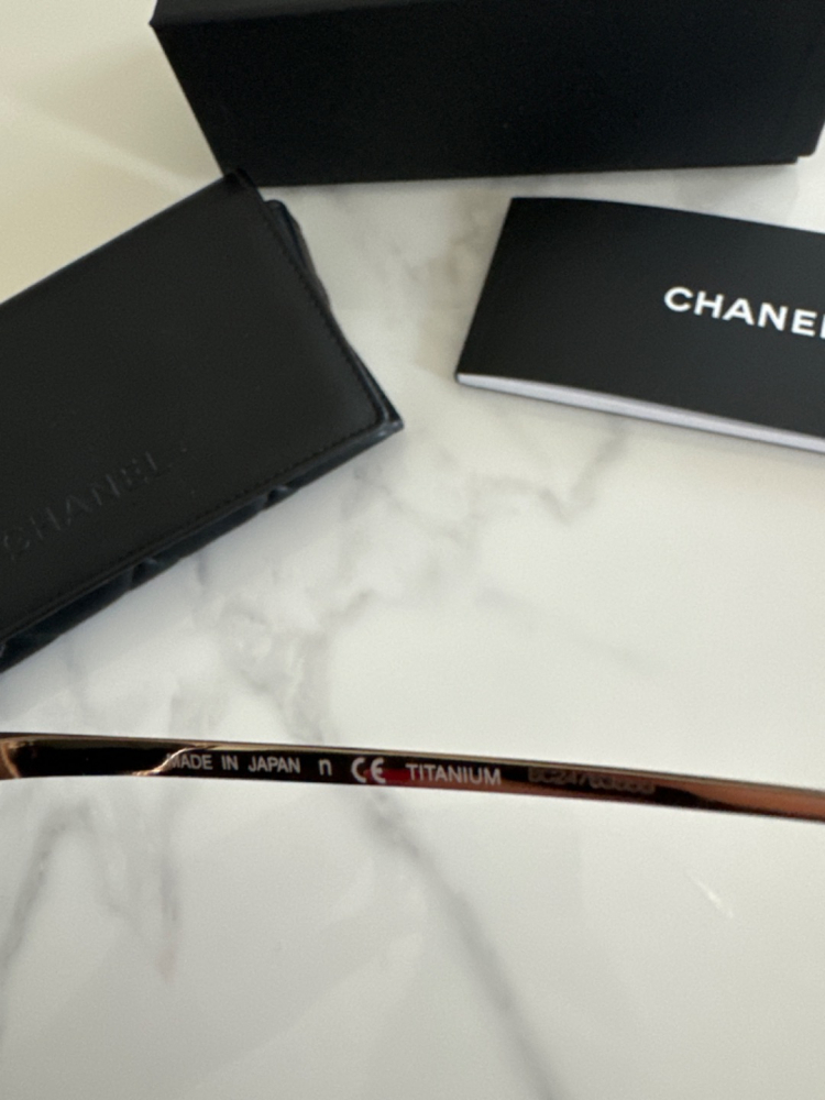 Chanel Lunettes de soleil