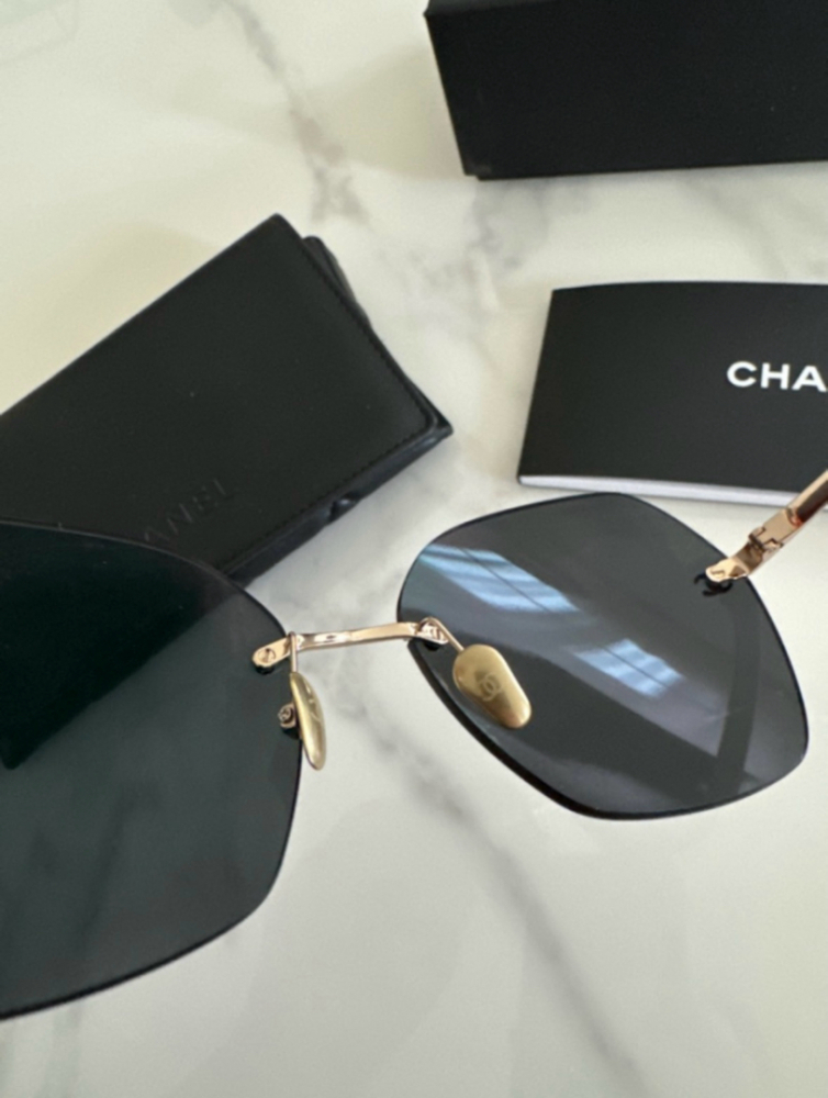 Chanel Lunettes de soleil