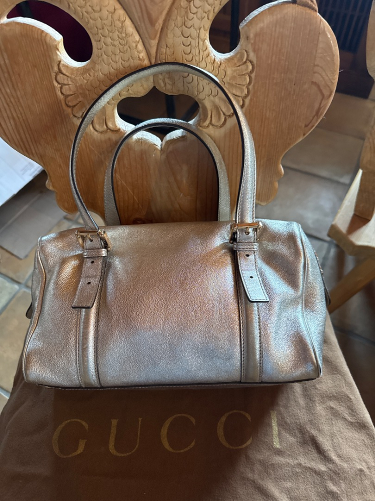 Gucci Petit sac dorée