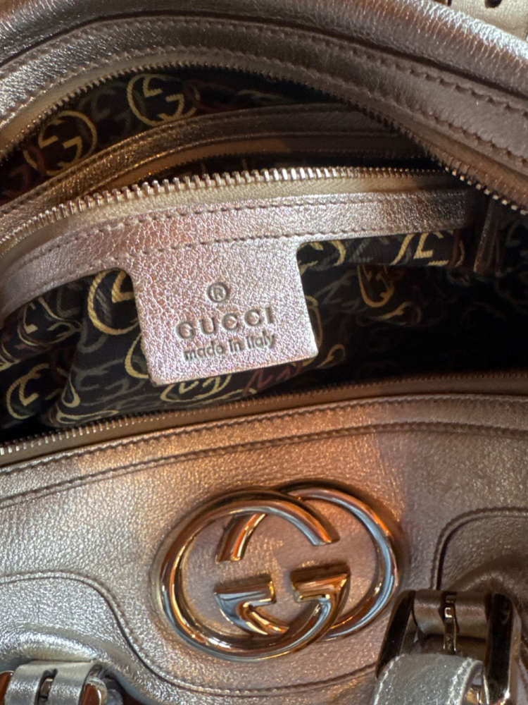 Gucci Petit sac dorée