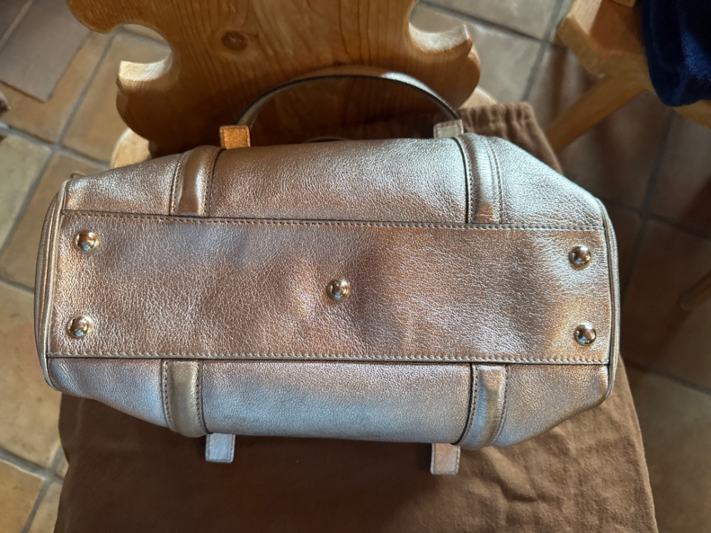 Gucci Petit sac dorée