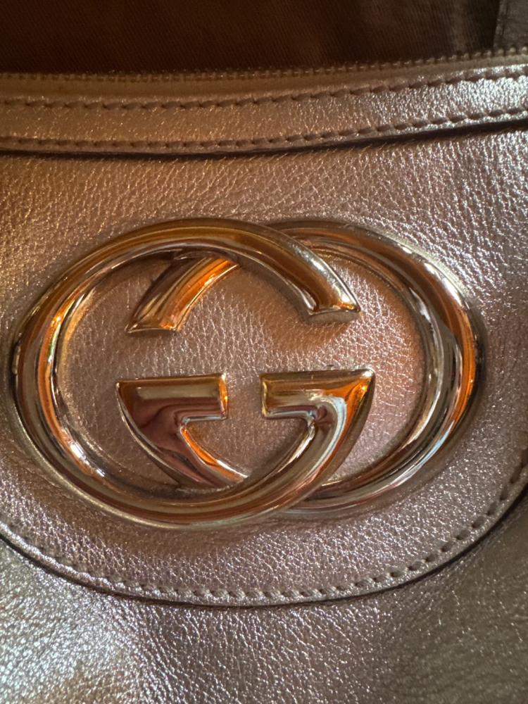 Gucci Petit sac dorée