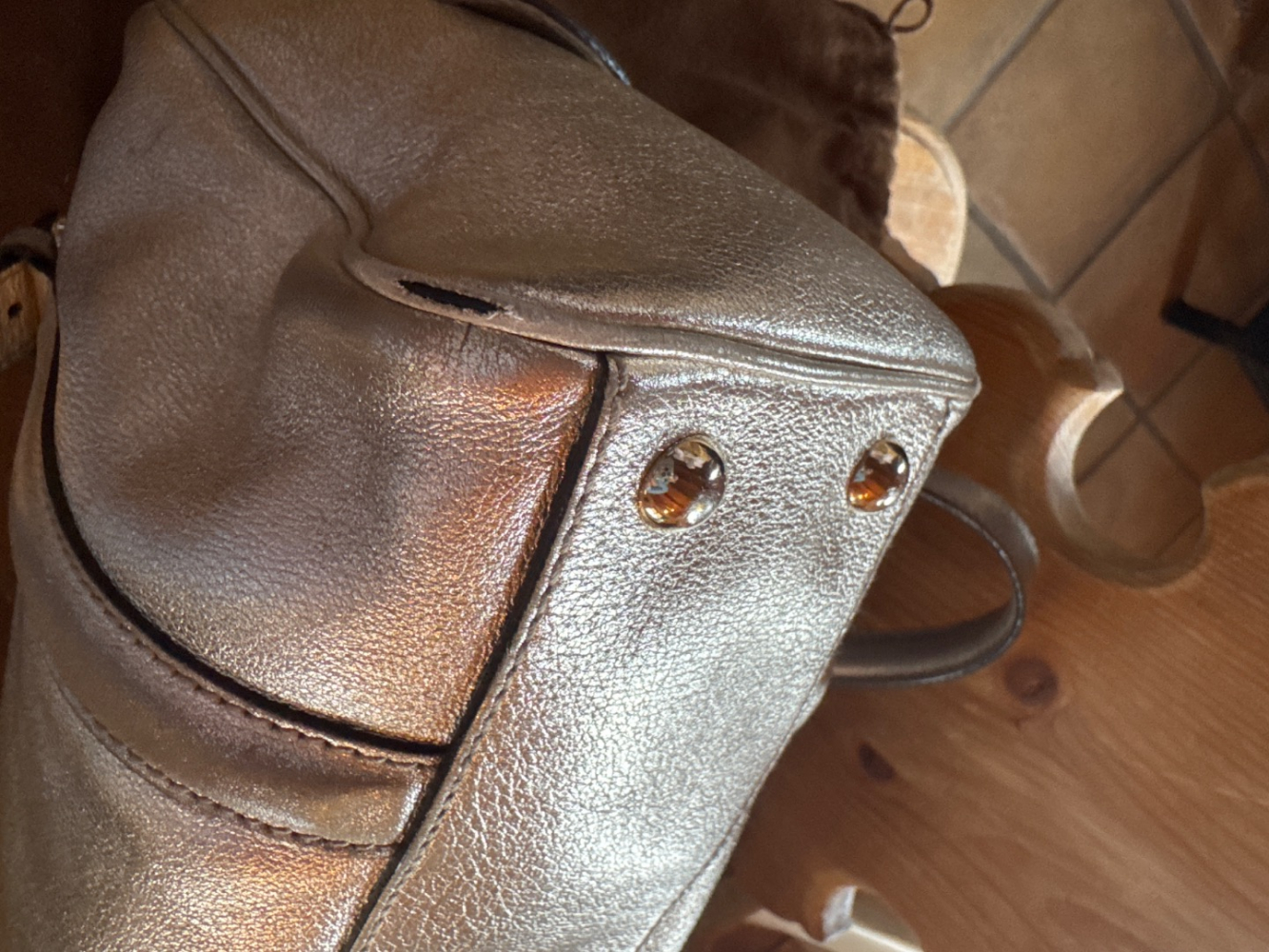 Gucci Petit sac dorée