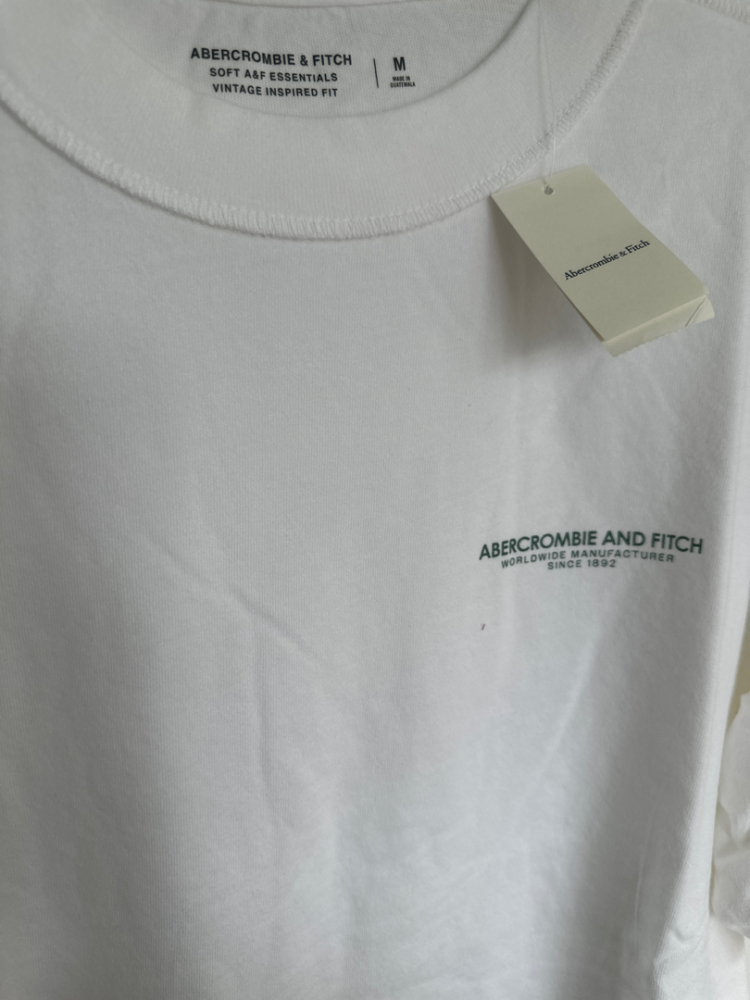 Abercrombie & Fitch T-shirt