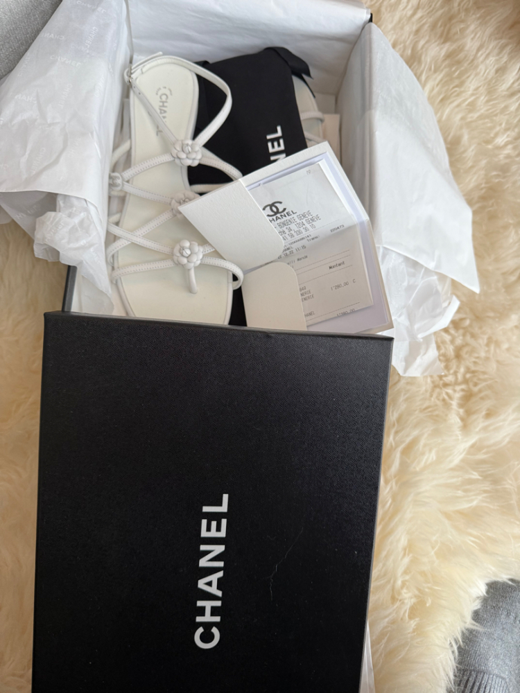 Chanel Flat sandals