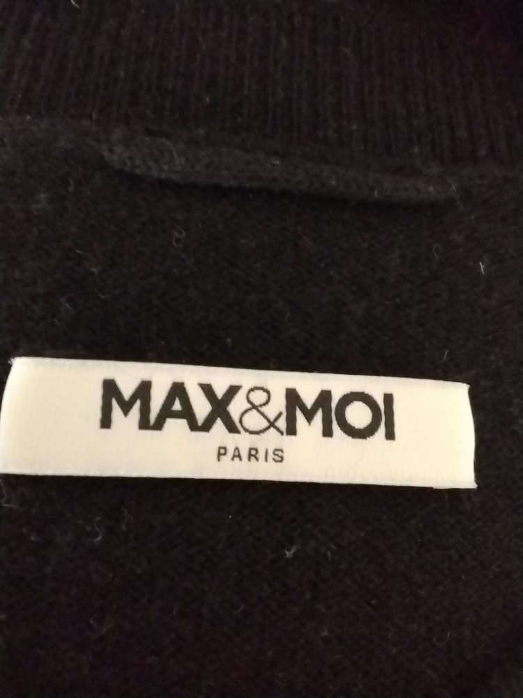 Max & Moi Pull avec l'application en fourrure sur le dos.