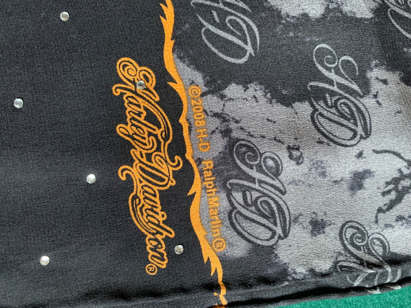Harley Davidson 100% Foulard en soie extra fine Condition : Nouveau