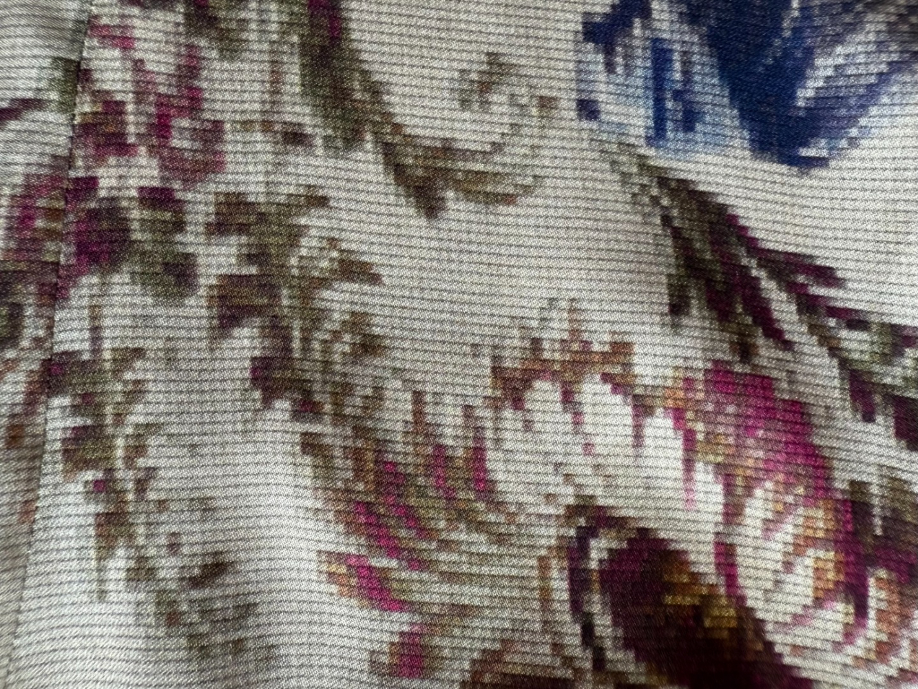 Dolce&Gabbana Romantische Rüschenbluse mit Blumenmuster!