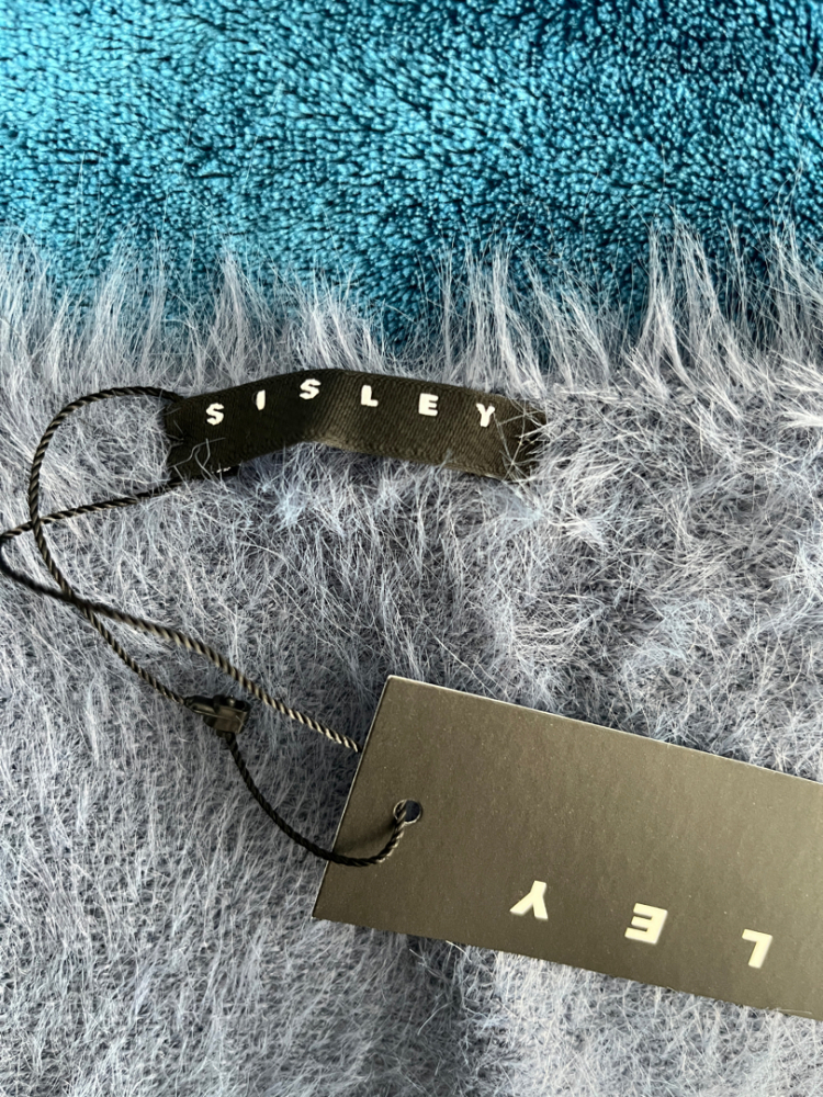 Sisley Fluffy top