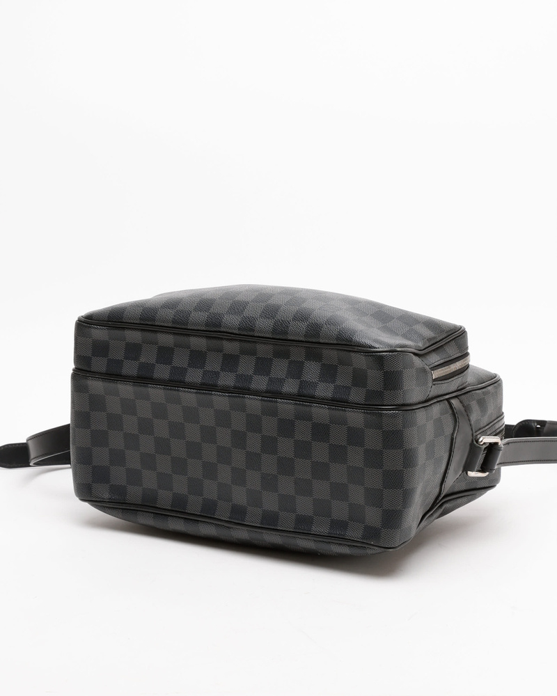 Louis Vuitton Damier Graphite Leoh Messenger Bag