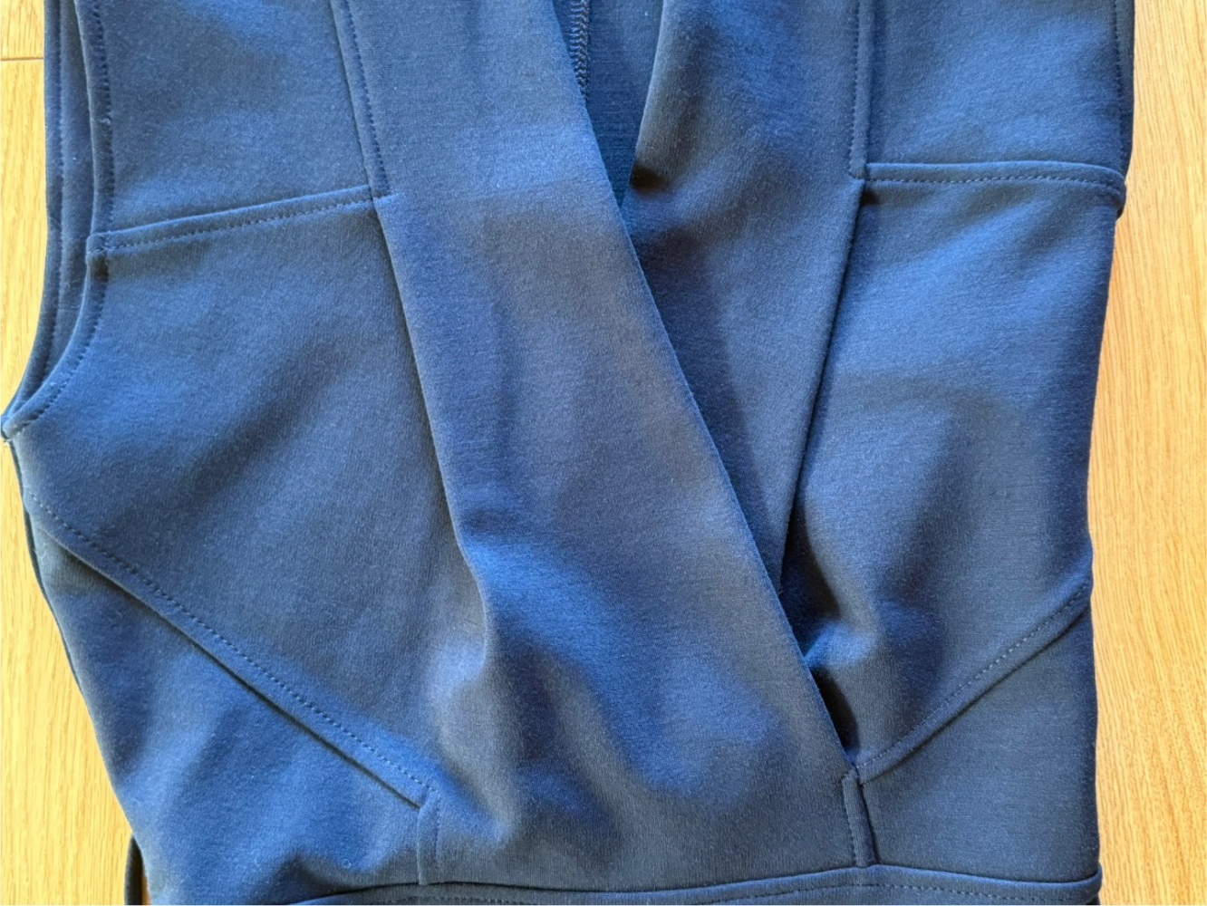 Gucci Atemberaubendes Gucci Stretch-Top mit gekreuzter Front!