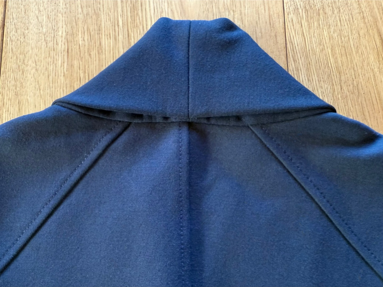 Gucci Atemberaubendes Gucci Stretch-Top mit gekreuzter Front!