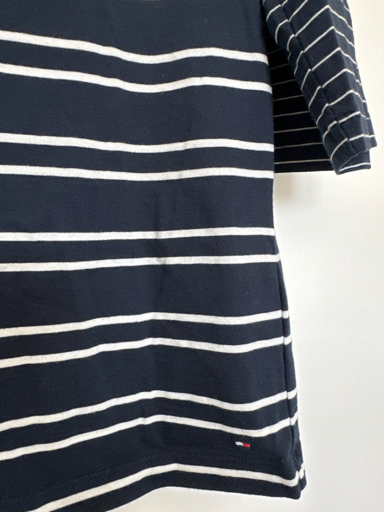 Tommy Hilfiger Marineblaues Oberteil mit Rundhalsausschnitt