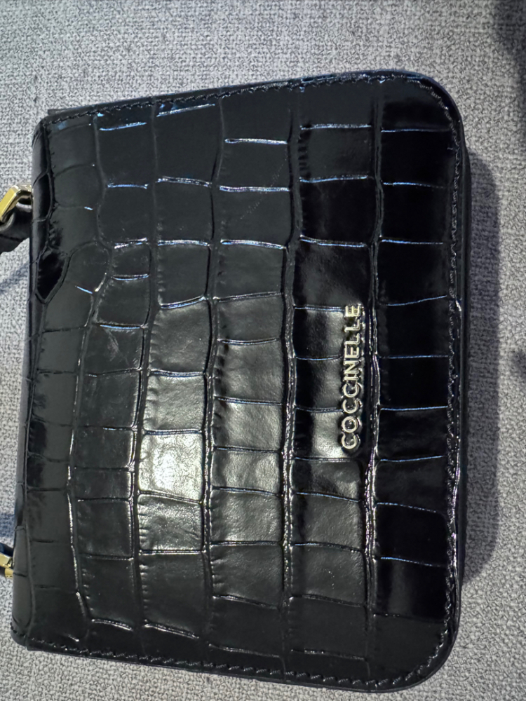 Coccinelle Black magic