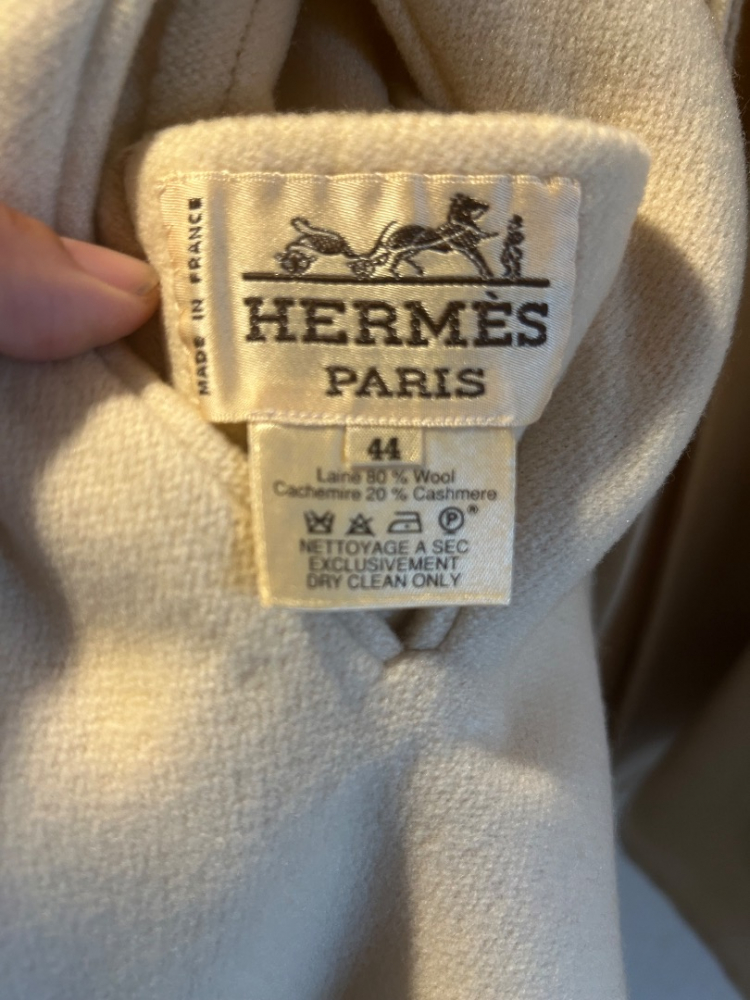 Hermès Cape