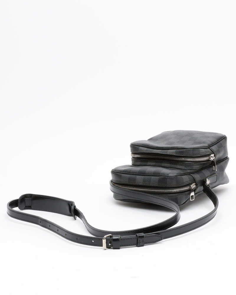 Louis Vuitton Damier Graphite Rem Crossbody bag