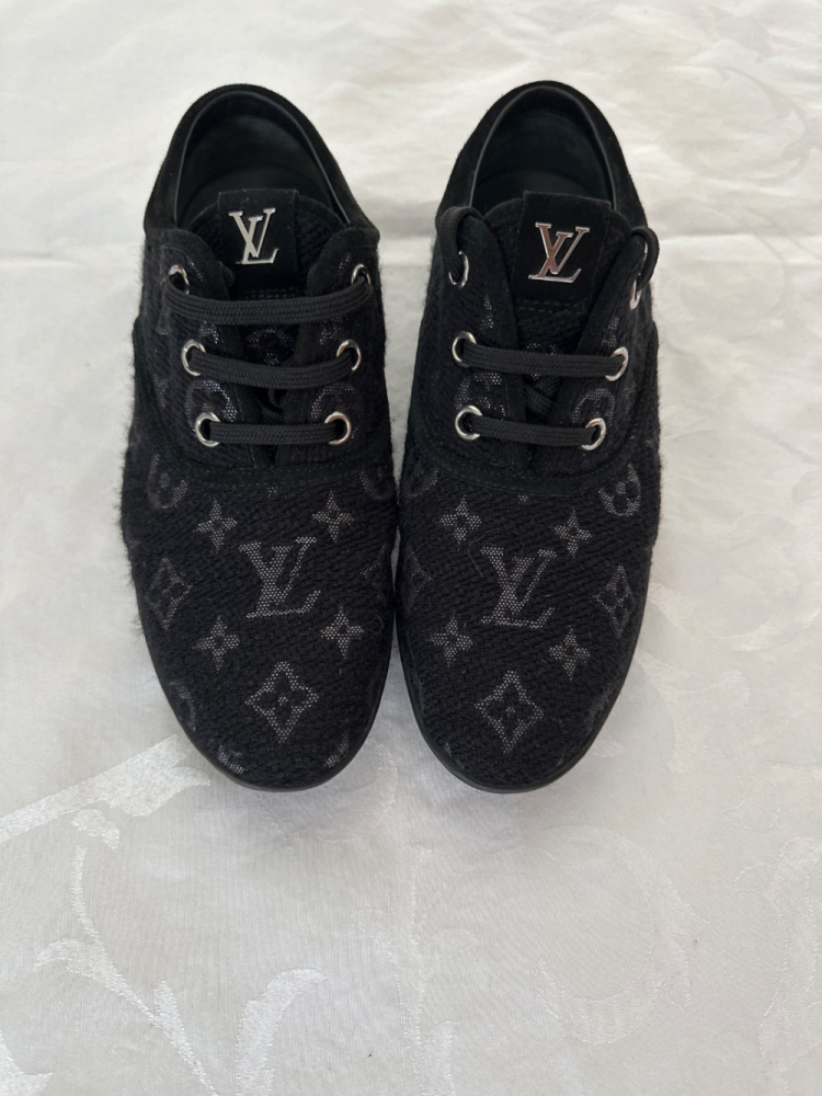 Louis Vuitton Chaussures à lacets