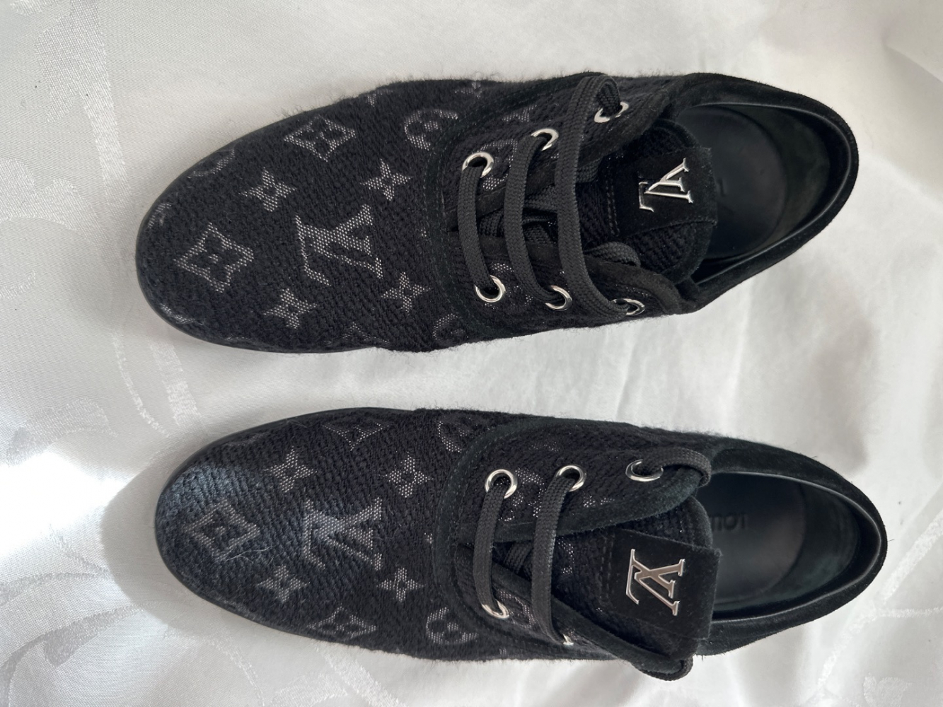Louis Vuitton Chaussures à lacets