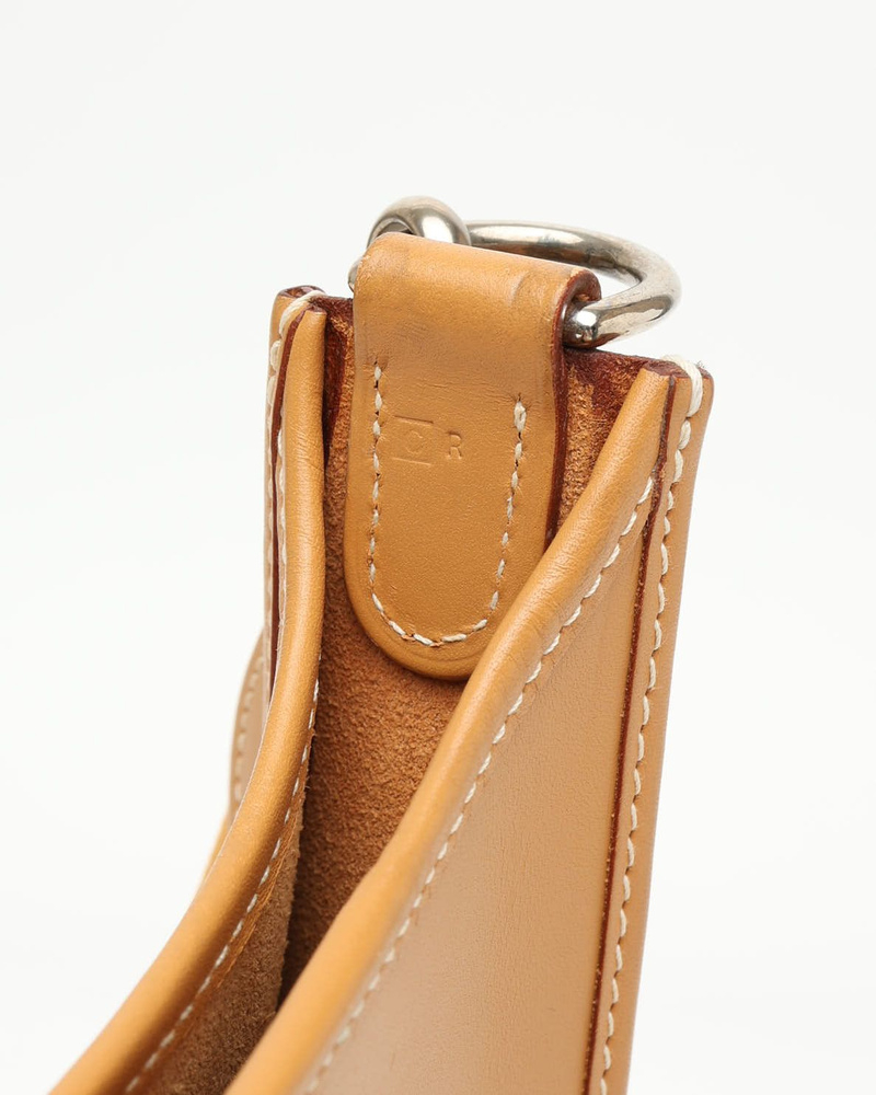 Hermès Vache Naturelle Evelyne PM Bag