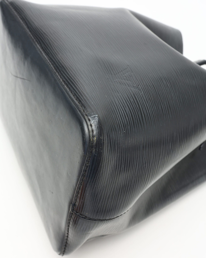 Louis Vuitton Epi NéoNoé MM Bag