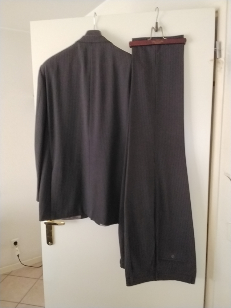 Courrèges Sehr elegantes Kostüm von Courreges.