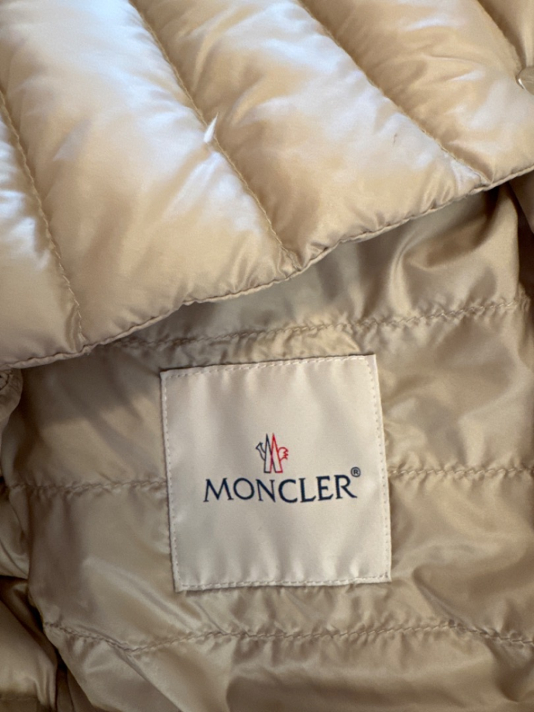 Moncler Leichter Daunenmantel