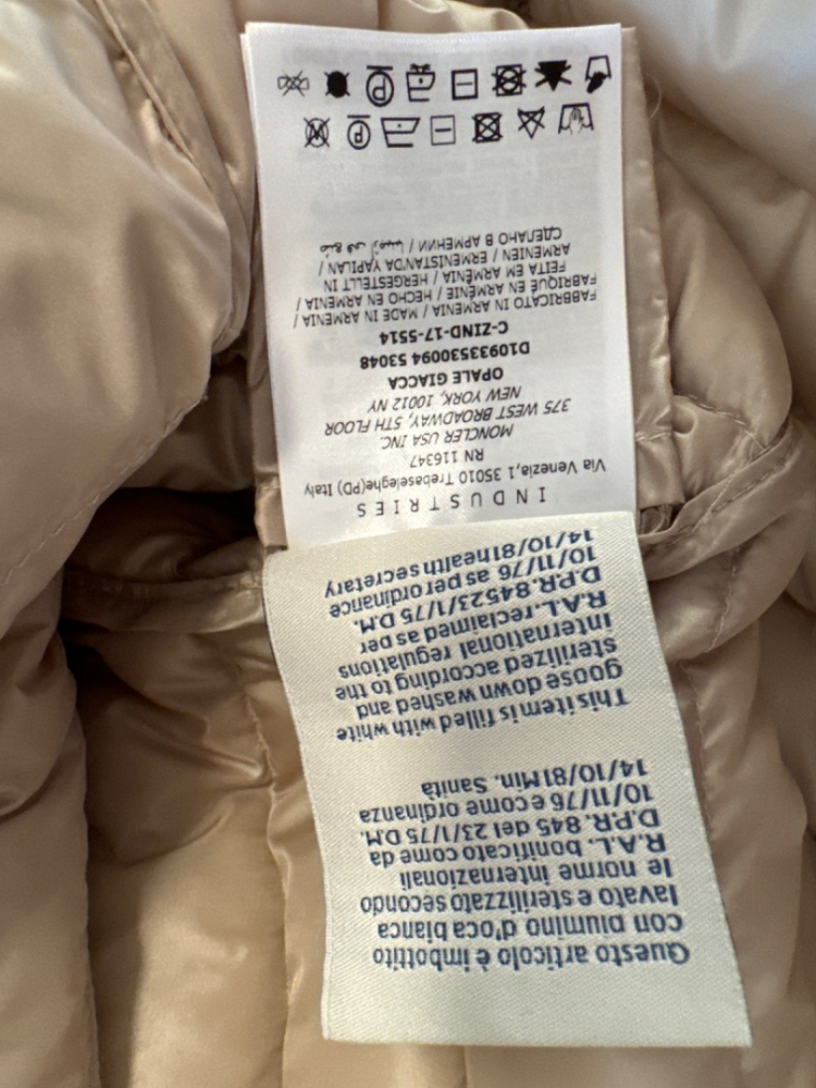 Moncler Leichter Daunenmantel