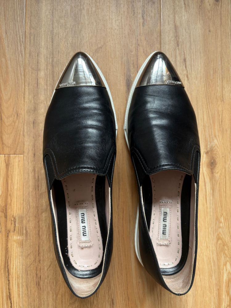 Miu Miu Schlüpfen Sie in Wohnungen