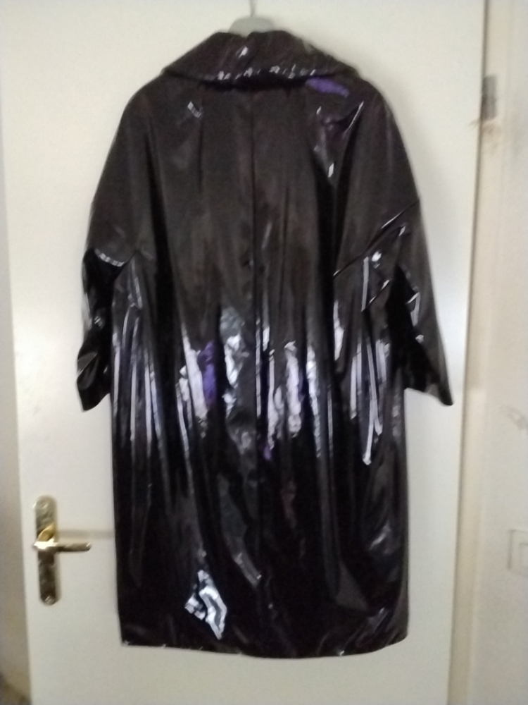 Sportmax Vinylmantel mit Teddyfutter