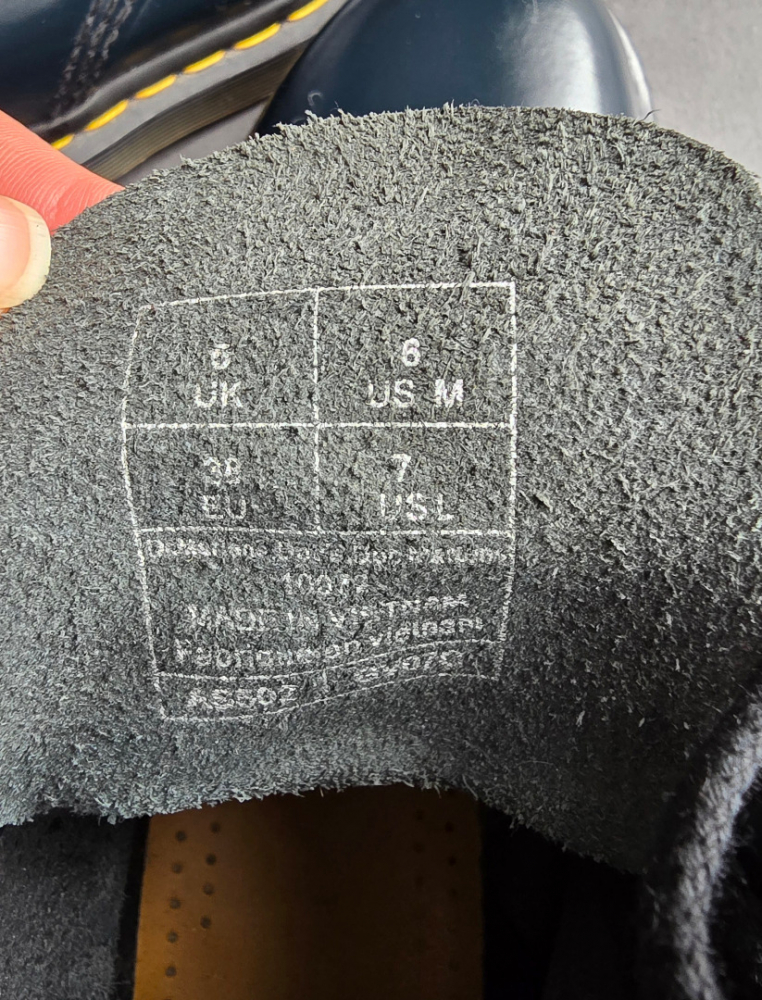 Dr. Martens Pascal 8