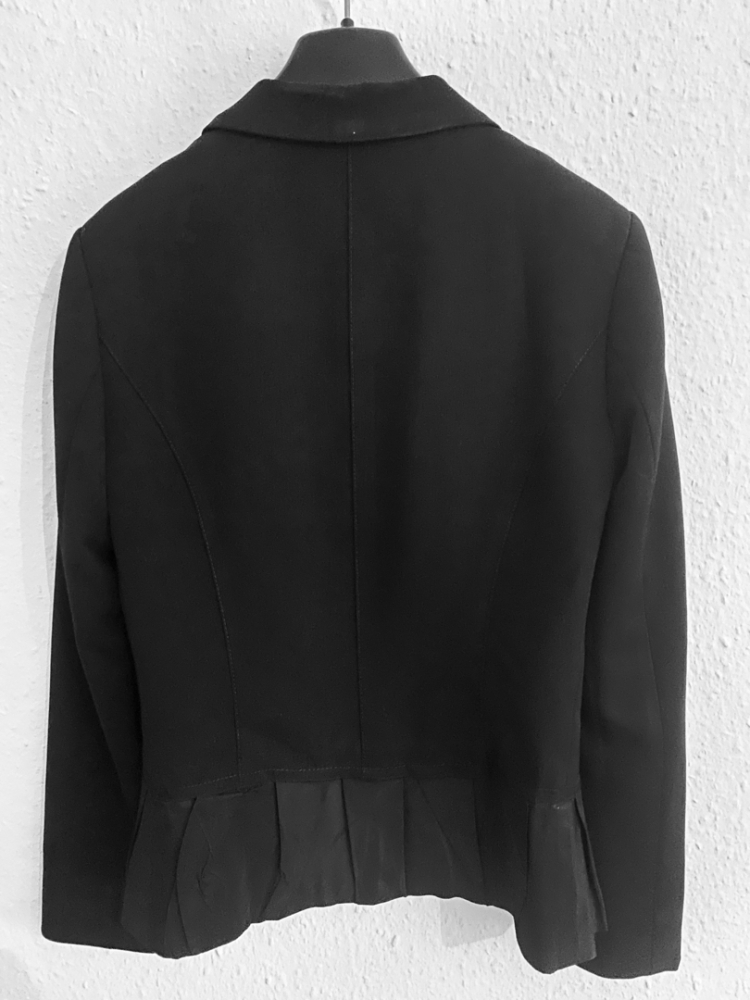 Sandro Ferrone Veste élégante