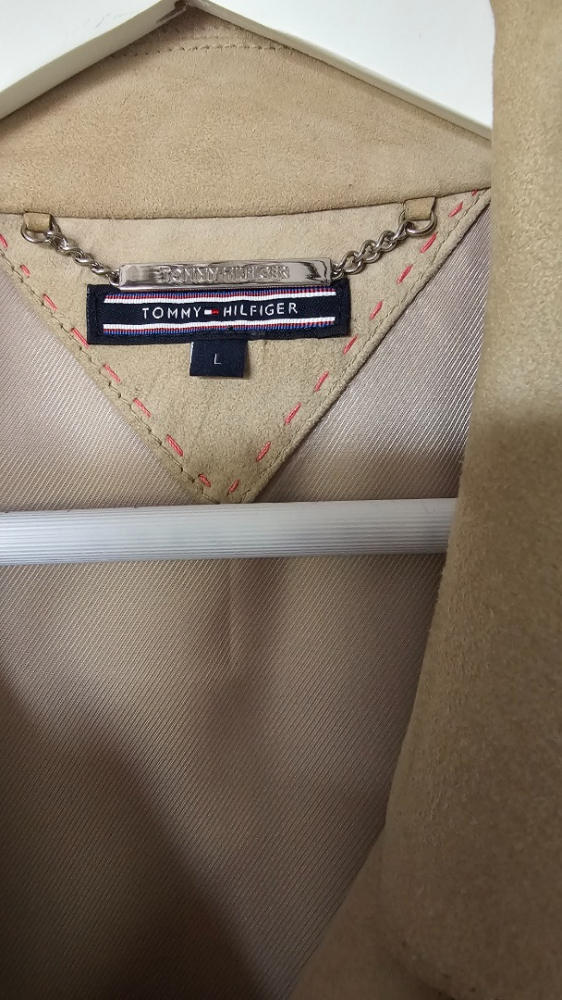Tommy Hilfiger Suede