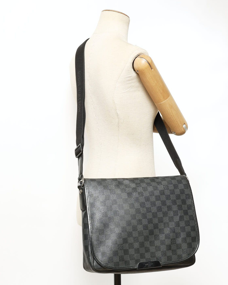 Louis Vuitton Damier Graphite Daniel MM Shoulder Bag