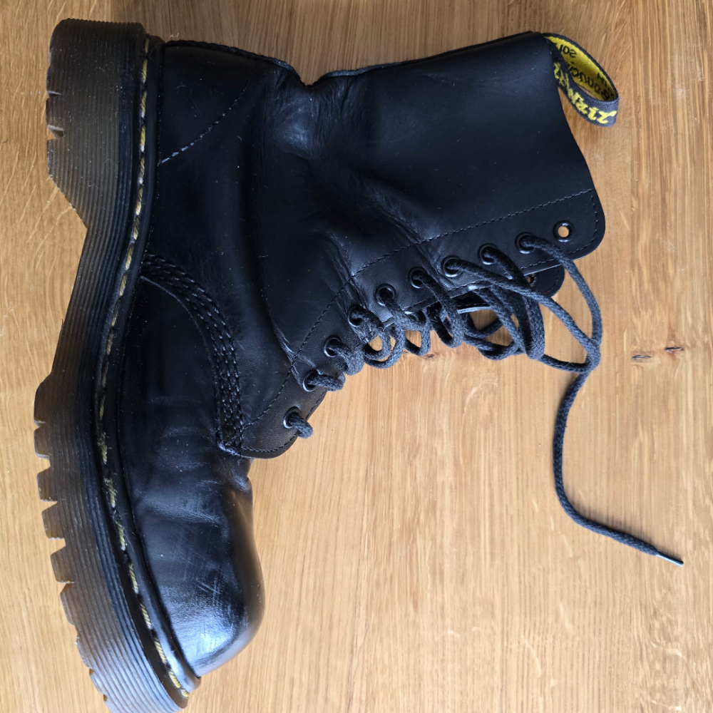 Dr. Martens 1490 10 Eye