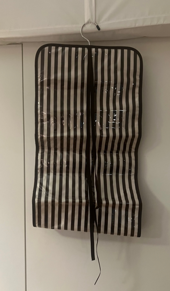 Henri Bendel Trousse