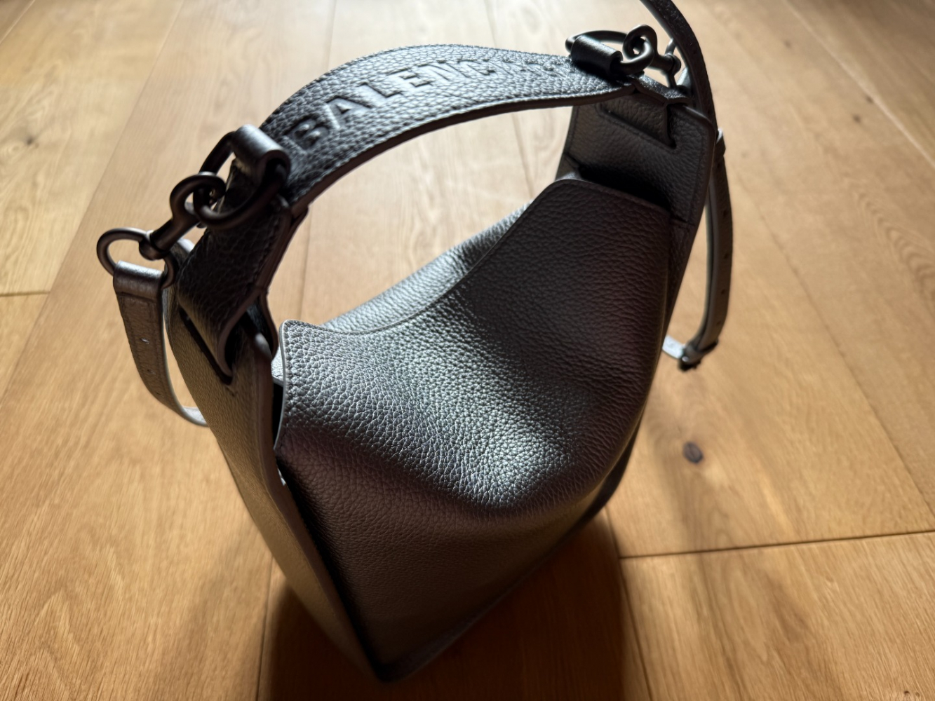 Balenciaga Tool 2.0 S bag !