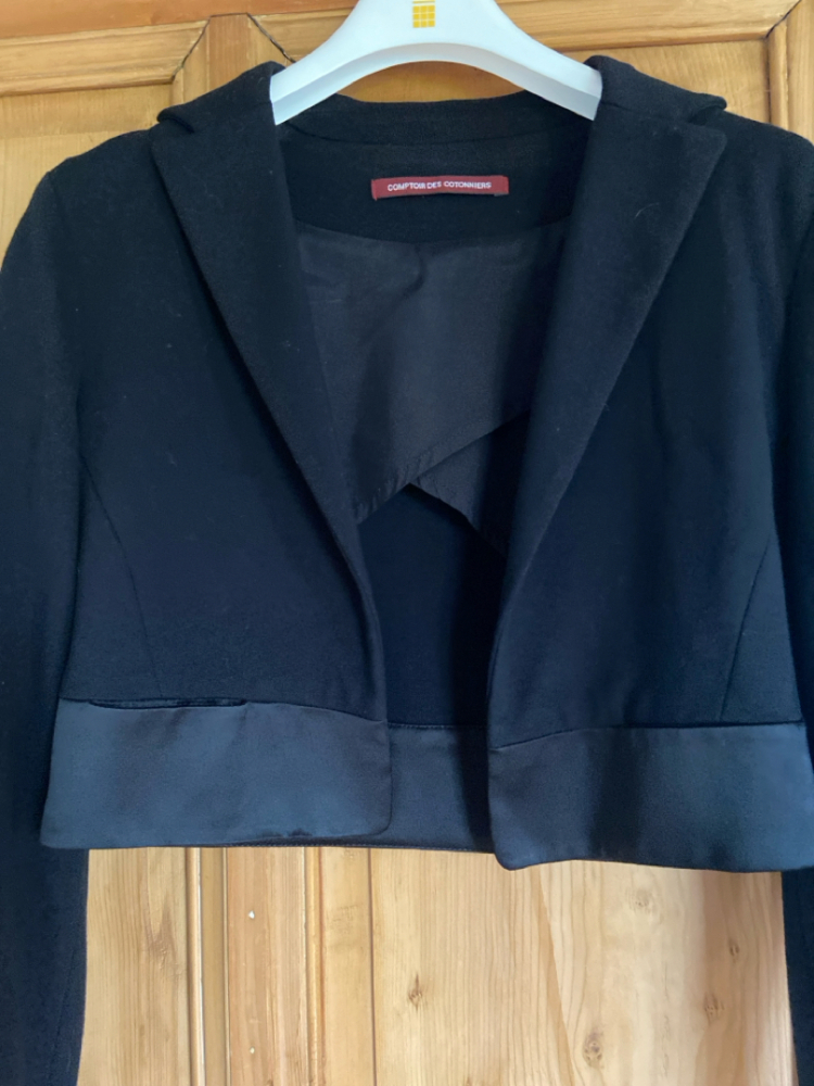 Comptoir Des Cotonniers Petite veste très courte - noire - bandeau satin noir