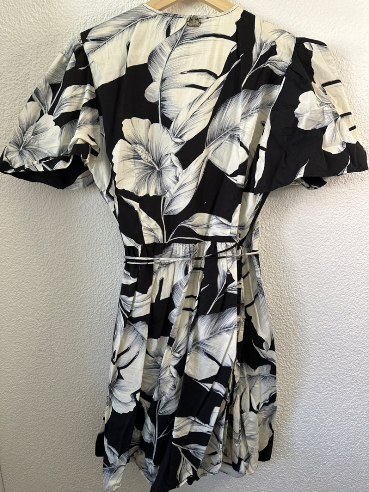 Twinset Fleurs noir et blanc