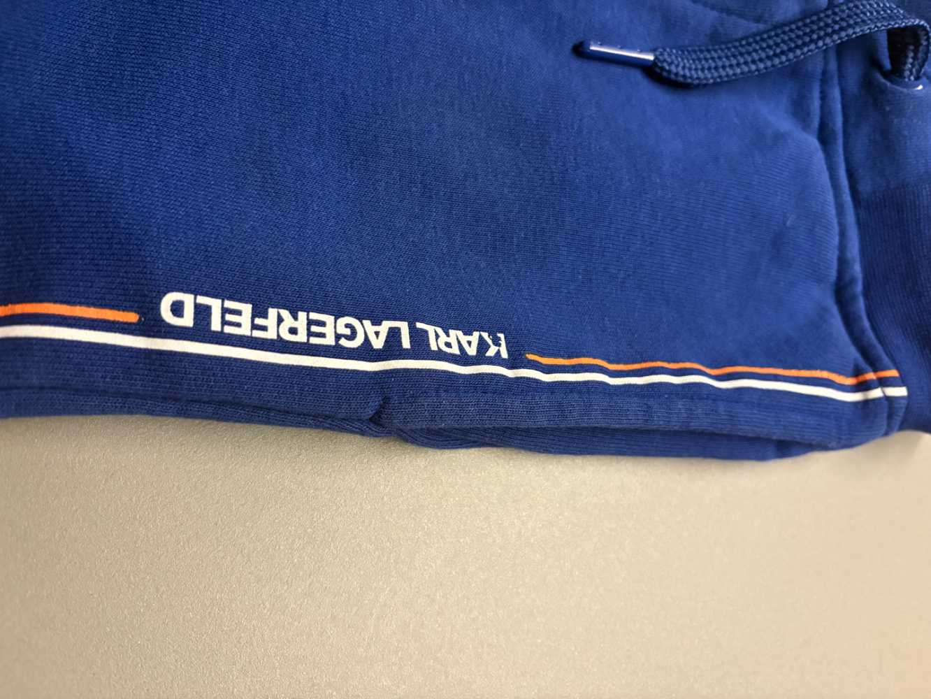 Karl Lagerfeld T-shirt et short